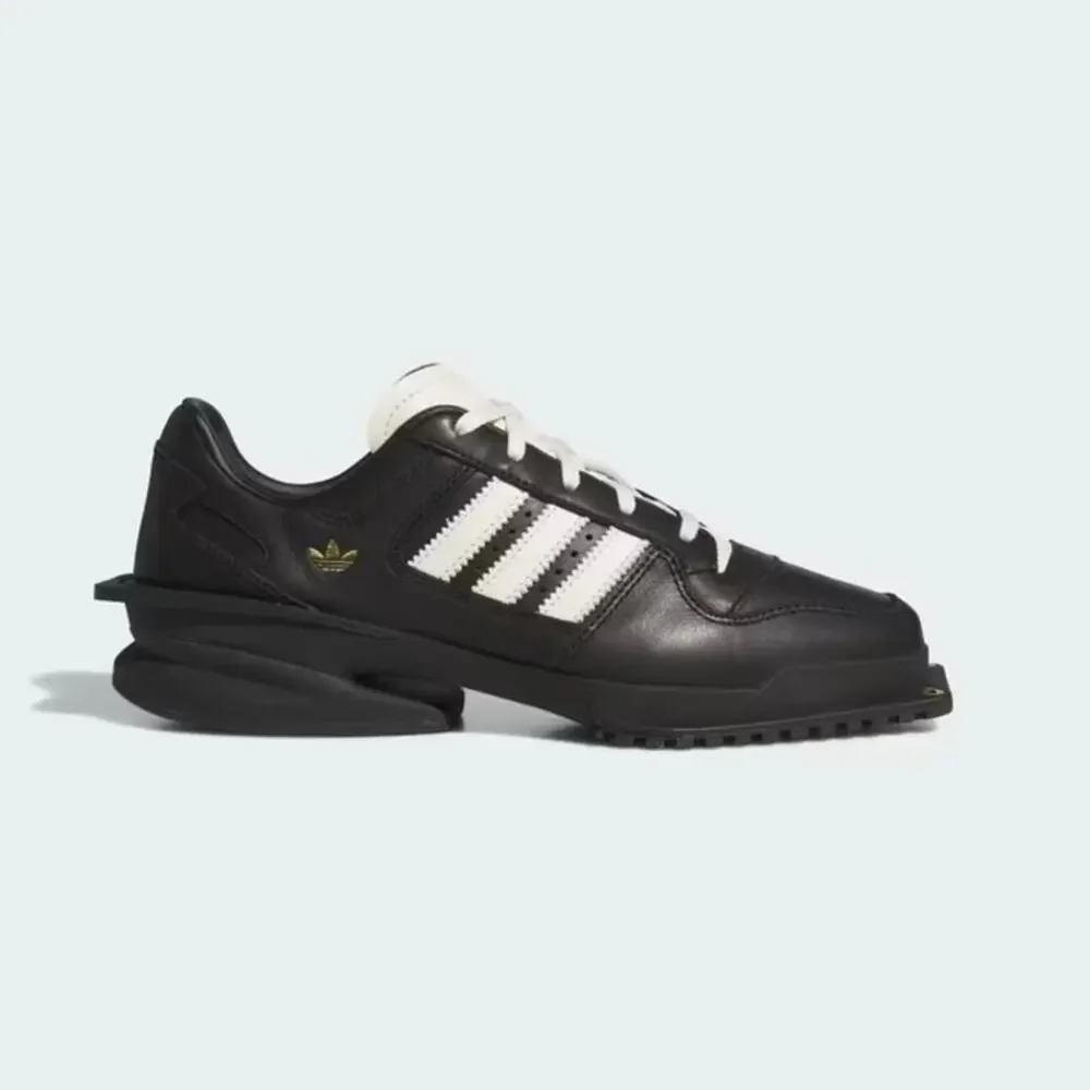 NWOT Adidas FORUM Cubism SQ Squared Toed Sneakers in Black - Picture 2 of 11